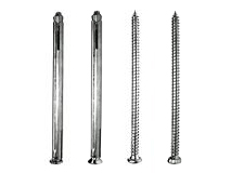 Metallrahmendübel und Schrauben