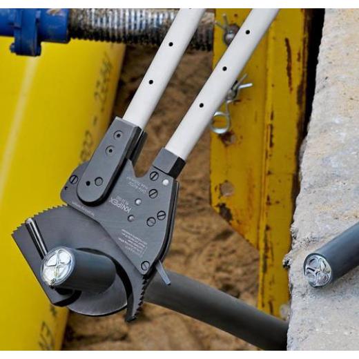 Kabelschneider Gesamt-L.680mm 100 (960 mm²)mm brün.Mehrkomp.-Hüllen KNIPEX