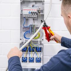 Kabelschere StepCut XL L.225mm Kopf brün.Ku.-Überzug KNIPEX